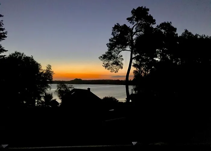 別荘 Urlaub Am Plaetlinsee Haus Rike